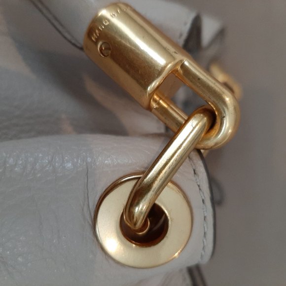 Marc Jacobs Handbag - Picture 9 of 16